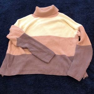 Turtle neck sweater